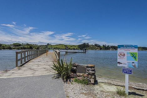 Photo of property in 2 High Street, Pahi, Paparoa, 0571