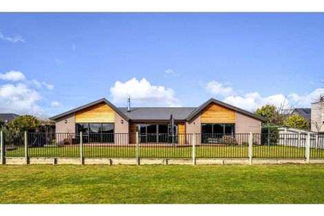 Photo of property in 18 Wanderers Avenue, Brightwater, 7022