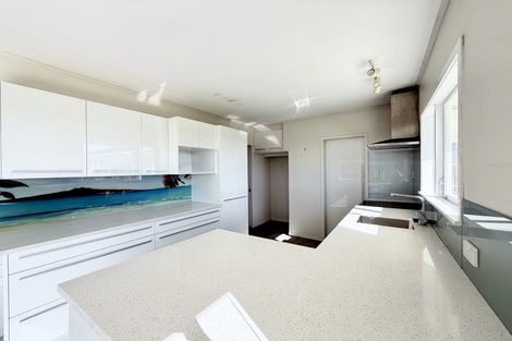 Photo of property in 122 Hugh Green Drive, Pinehill, Auckland, 0632