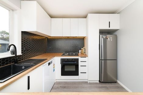 Photo of property in 4 Miles Place, Awapuni, Palmerston North, 4412