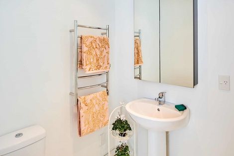 Photo of property in 12/337 Jackson Street, Petone, Lower Hutt, 5012