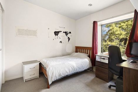 Photo of property in 76c Edmonton Road, Henderson, Auckland, 0612