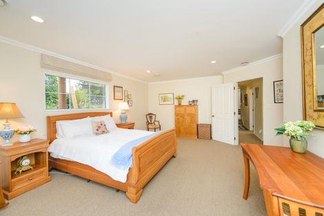 Photo of property in 22 Greenwood Place, Fitzherbert, Palmerston North, 4410