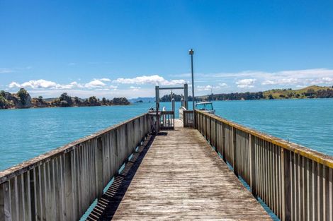 Photo of property in 136 Cowes Bay Road, Waiheke Island, 1971