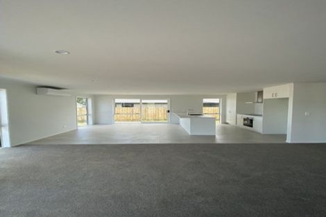 Photo of property in 14 Kohekohe Drive, Owhata, Rotorua, 3010