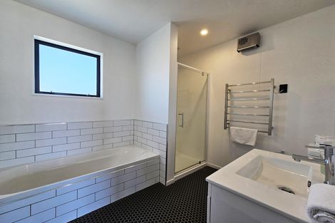 Photo of property in 21 Mistake Drive, Lake Tekapo, 7999