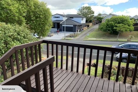 Photo of property in 1/164 Fisher Parade, Farm Cove, Auckland, 2012