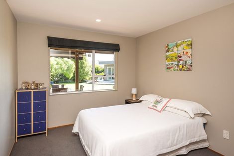 Photo of property in 16 Orlando Crescent, Waimairi Beach, Christchurch, 8083