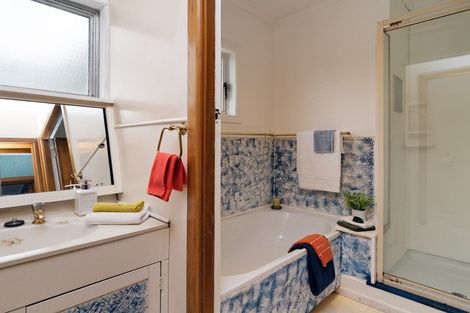 Photo of property in 38 Konini Road, Titirangi, Auckland, 0604