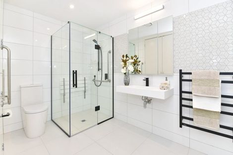 Photo of property in 303/252 Centreway Road, Orewa, 0931