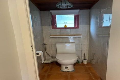 Photo of property in 802 West Coast Road, Oratia, Auckland, 0604