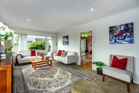 Photo of property in 16 Freebairn Street, Redwood, Christchurch, 8051
