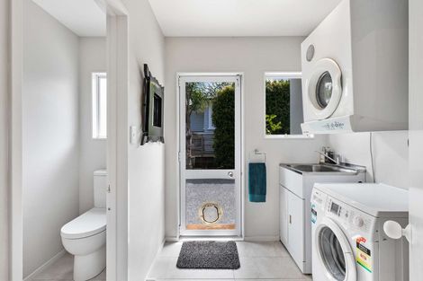 Photo of property in 2/38 Bayswater Avenue, Bayswater, Auckland, 0622