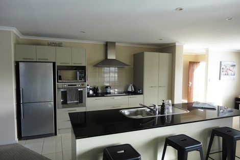 Photo of property in 9 Savona Drive, Flat Bush, Auckland, 2016