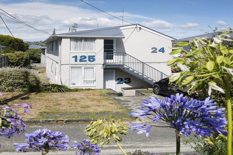 Photo of property in 24/125 Queens Drive, Lyall Bay, Wellington, 6022