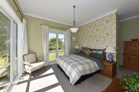 Photo of property in 122 Bishop Street, St Albans, Christchurch, 8014