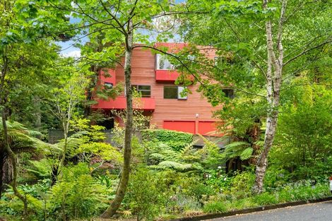 Photo of property in 55 Chatsworth Road, Silverstream, Upper Hutt, 5019