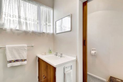 Photo of property in 56 Fyvie Avenue, Tawa, Wellington, 5028