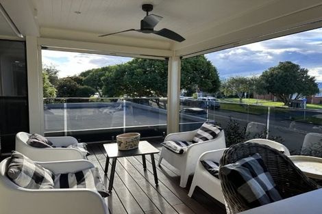 Photo of property in 2 Fourth Avenue, Tauranga, 3110
