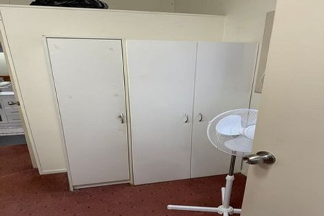 Photo of property in 2 Mediterranean Way, Goodwood Heights, Auckland, 2105