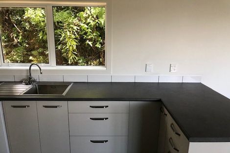 Photo of property in 1/48 Winston Street, Crofton Downs, Wellington, 6035