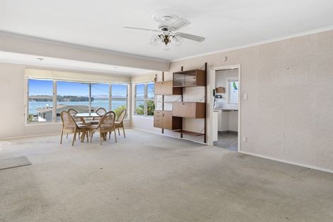 Photo of property in 52 Omokoroa Road, Omokoroa, 3114