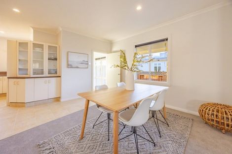 Photo of property in 915 Avenue Road East, Parkvale, Hastings, 4122