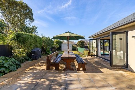 Photo of property in 252 Waimairi Road, Ilam, Christchurch, 8041