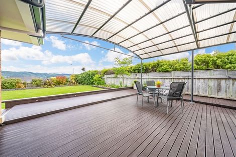 Photo of property in 2 Cosgrove Rise, Riverstone Terraces, Upper Hutt, 5018