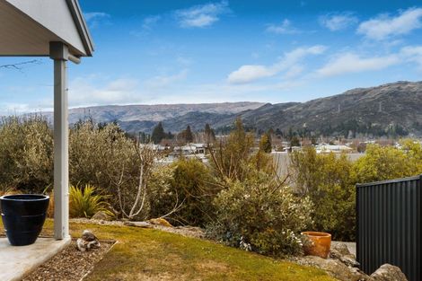 Photo of property in 8 Attfield Close, Clyde, 9330