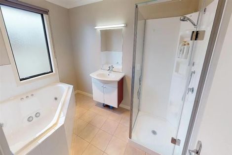 Photo of property in 19 Johnstone Drive, Fitzherbert, Palmerston North, 4410