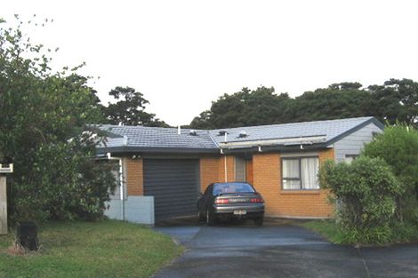 Photo of property in 21 Jacinta Grove, Swanson, Auckland, 0612