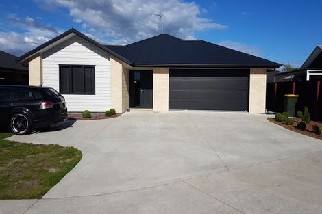 Photo of property in 14 Modello Lane, Waiuku, 2123