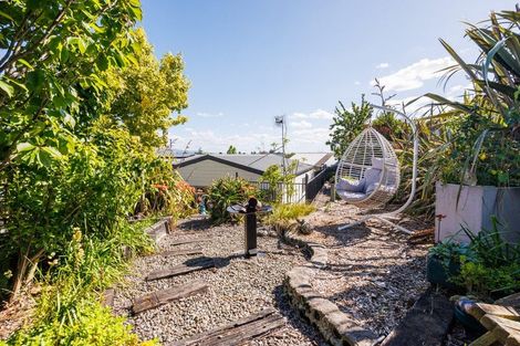 Photo of property in 25 Dahlstrom Grove, Kelvin Grove, Palmerston North, 4414