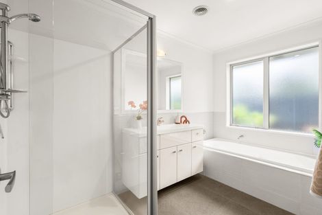 Photo of property in 15 Westpark Drive, Burnside, Christchurch, 8053