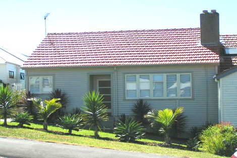Photo of property in 31 Church Street, Northcote Point, Auckland, 0627