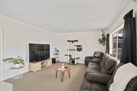 Photo of property in 8 Lismore Street, Strandon, New Plymouth, 4312