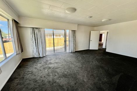 Photo of property in 44 Marvon Downs Avenue, Pakuranga Heights, Auckland, 2010