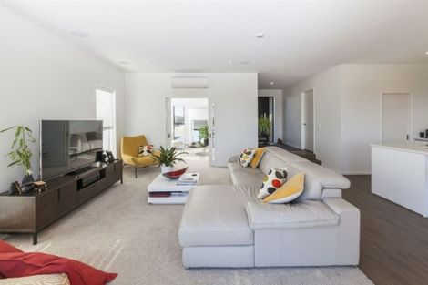 Photo of property in 166 Penruddock Rise, Westmorland, Christchurch, 8025