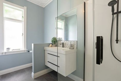 Photo of property in 71 Galloway Street, Hamilton East, Hamilton, 3216