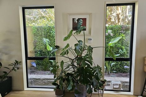 Photo of property in 19 Waru Lane, Te Atatu Peninsula, Auckland, 0610