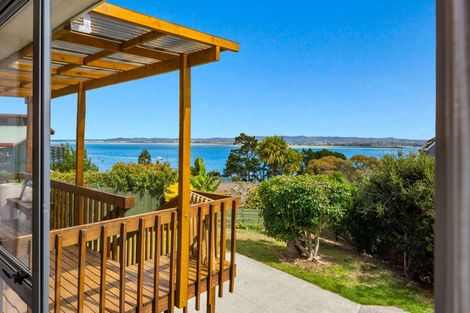 Photo of property in 2/43 Telstar Place, Beach Haven, Auckland, 0626