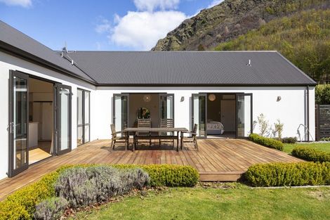 Photo of property in Butel Park, 30 Essex Avenue, Arrowtown, 9302