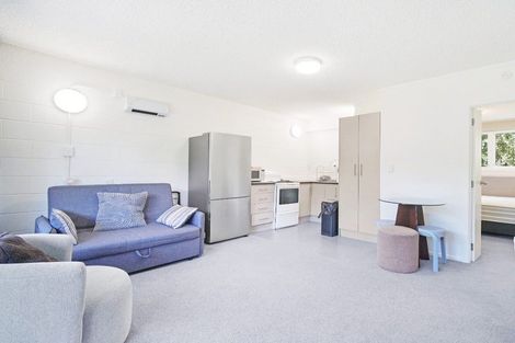 Photo of property in 3b Mountain Road, Mount Wellington, Auckland, 1060