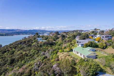 Photo of property in 45 Kahu Road, Paremata, Porirua, 5024