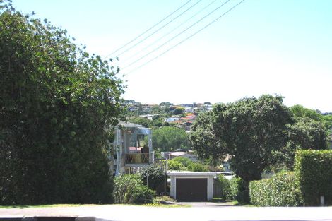 Photo of property in 3/45 East Coast Road, Milford, Auckland, 0620