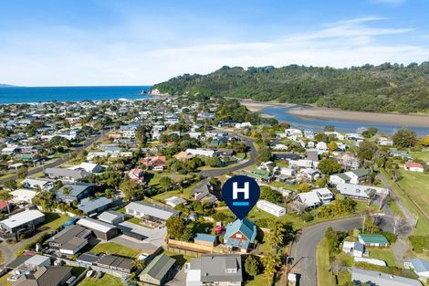 Photo of property in 127 Mckellar Place, Whangamata, 3620