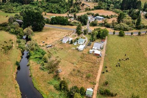 Photo of property in 221 Bridge Street, Eltham, 4322