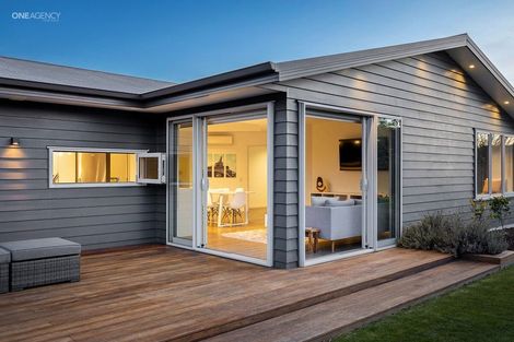 Photo of property in 10 Amy Place, Rangiora, 7400