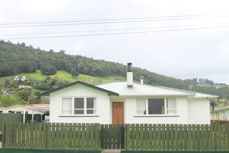 Photo of property in 35 Turner Drive, Western Heights, Rotorua, 3015